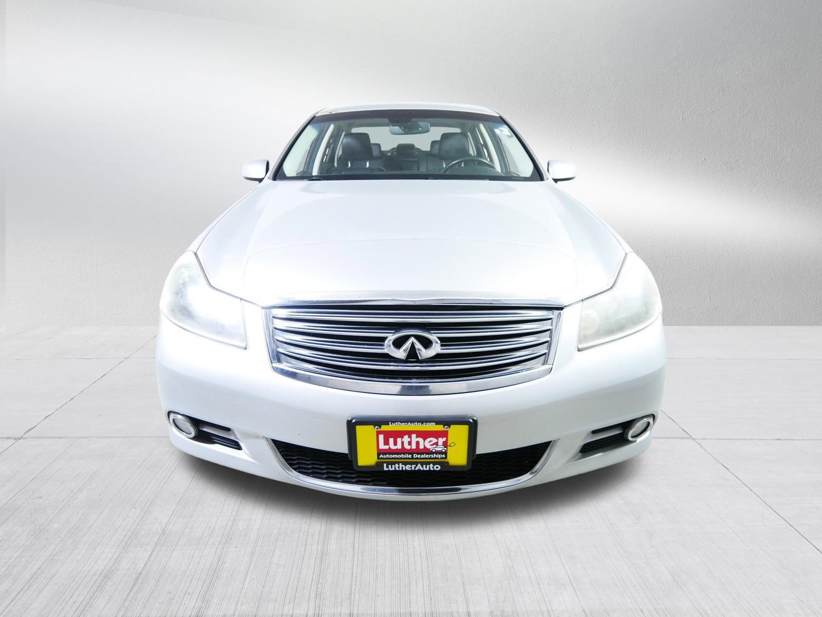 Used 2009 INFINITI M35 x w/ Technology Pkg image 2