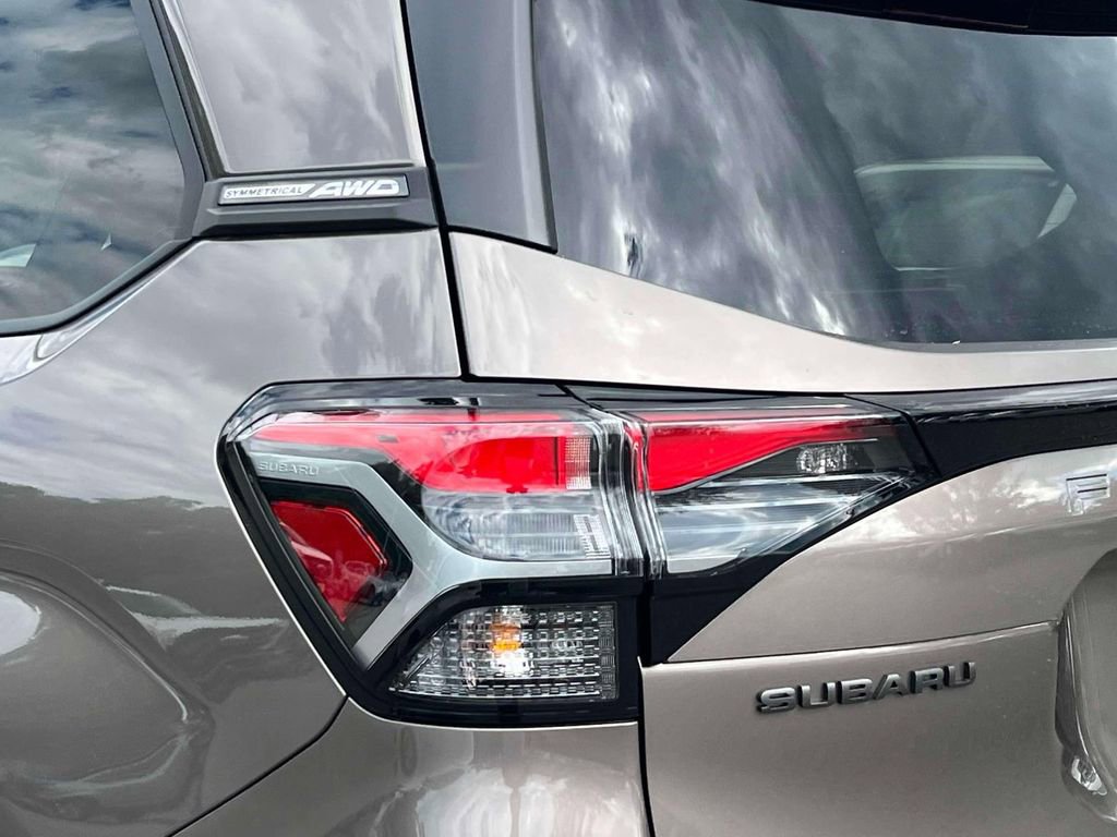New 2025 Subaru Forester Touring w/ Touring Package image 8
