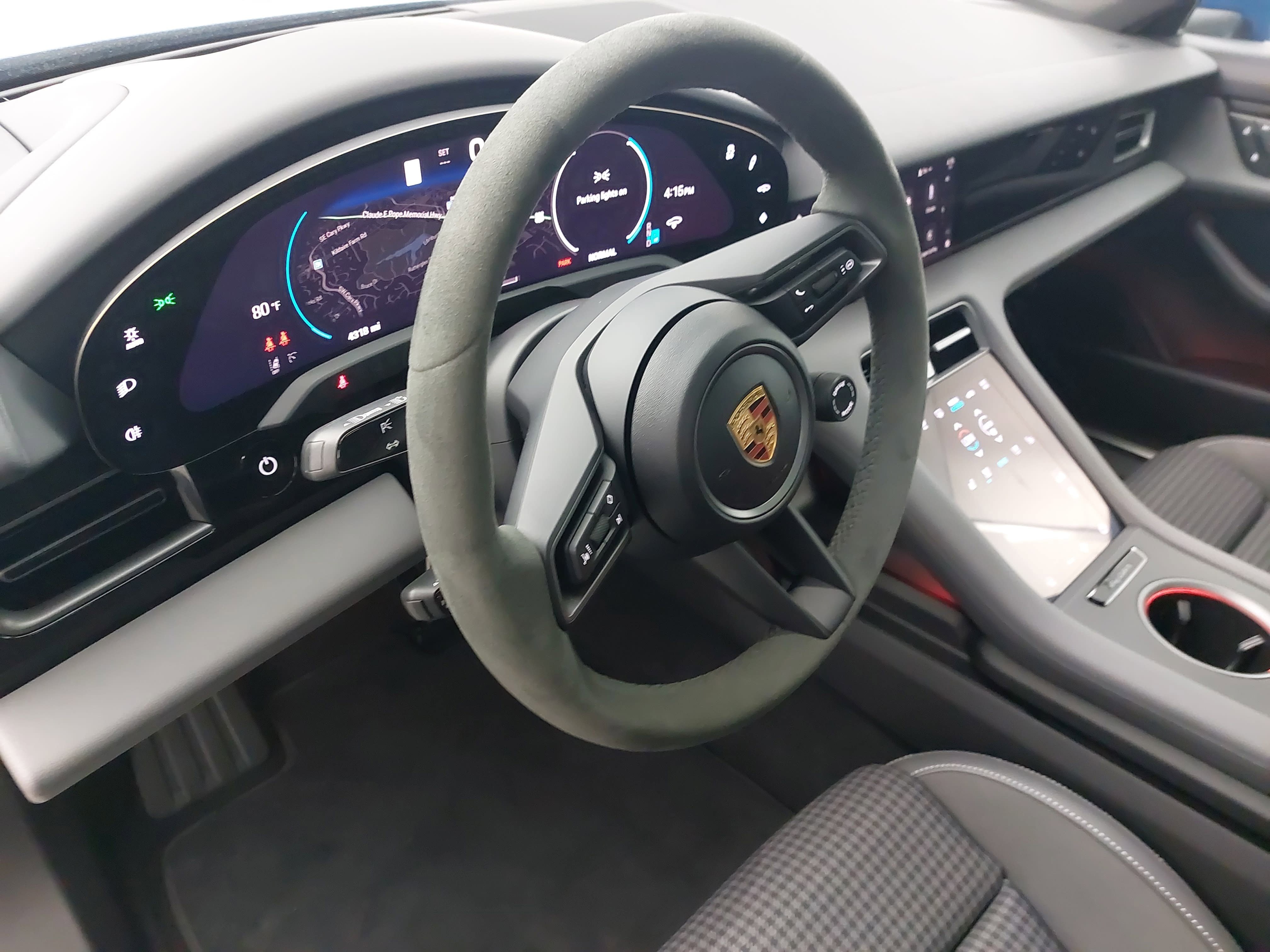 Certified 2025 Porsche Taycan image 18