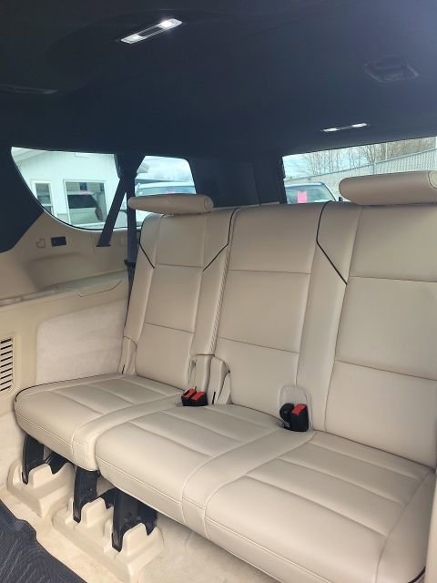 Used 2021 Cadillac Escalade ESV Premium Luxury w/ Driver Assist Tech Package image 23
