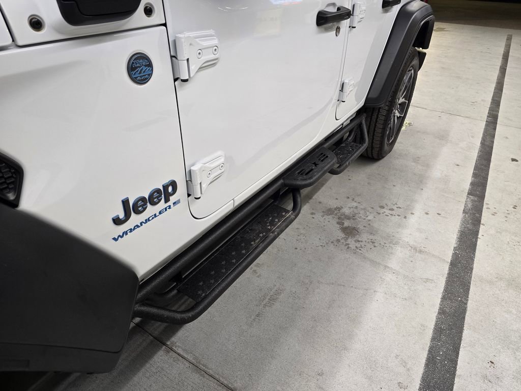 Used 2025 Jeep Wrangler Sport S image 12