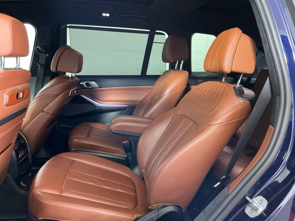Certified 2024 BMW X7 xDrive40i w/ M Sport Package AWD/4WD image 26