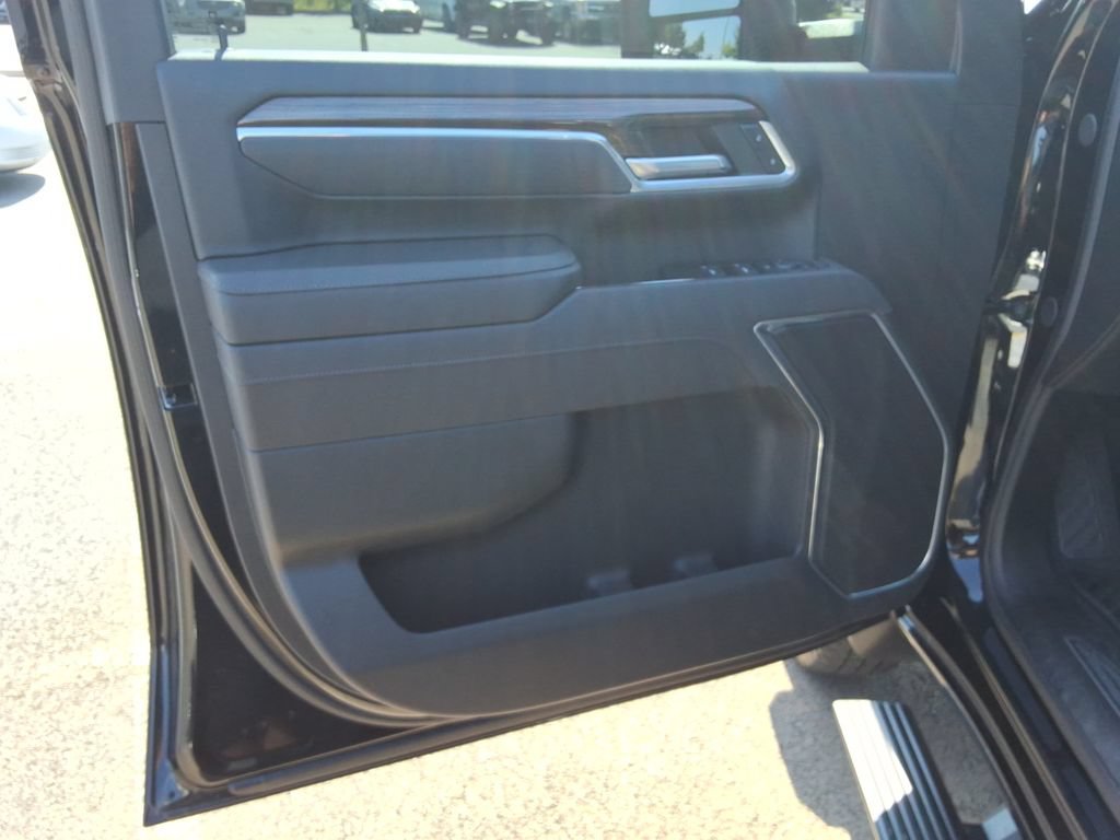 Certified 2025 Chevrolet Silverado 3500 LT AWD/4WD image 22