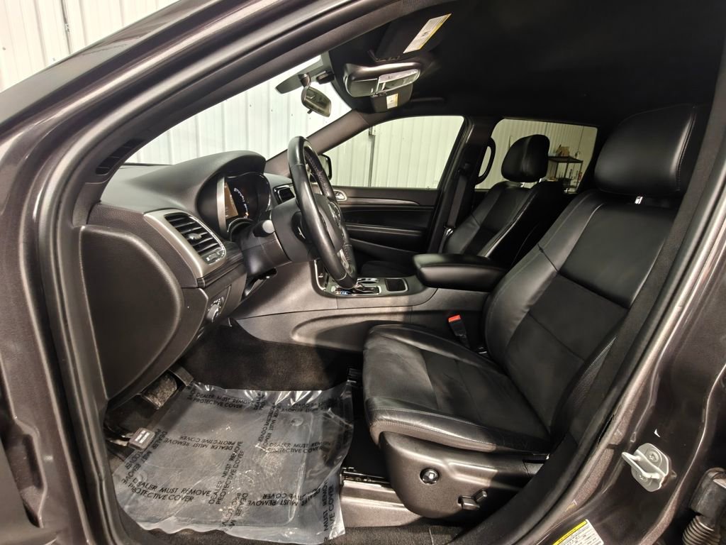 Used 2021 Jeep Grand Cherokee Laredo X image 23