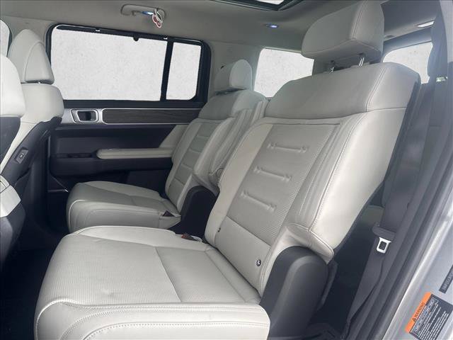 Used 2024 Hyundai Santa Fe Calligraphy AWD/4WD image 14