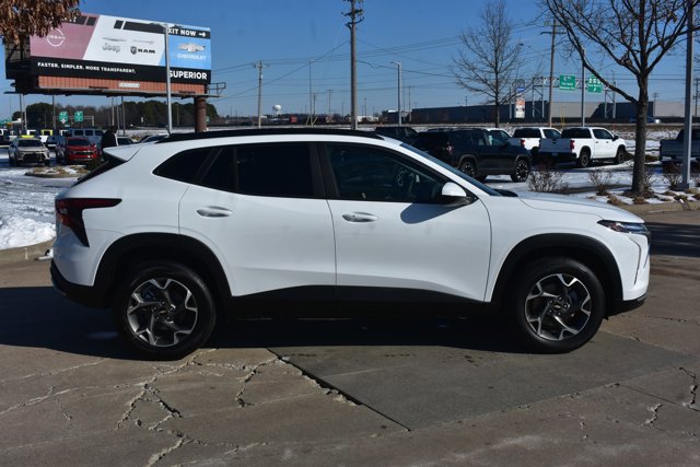 New 2026 Chevrolet Trax LT w/ Driver Confidence Package image 4