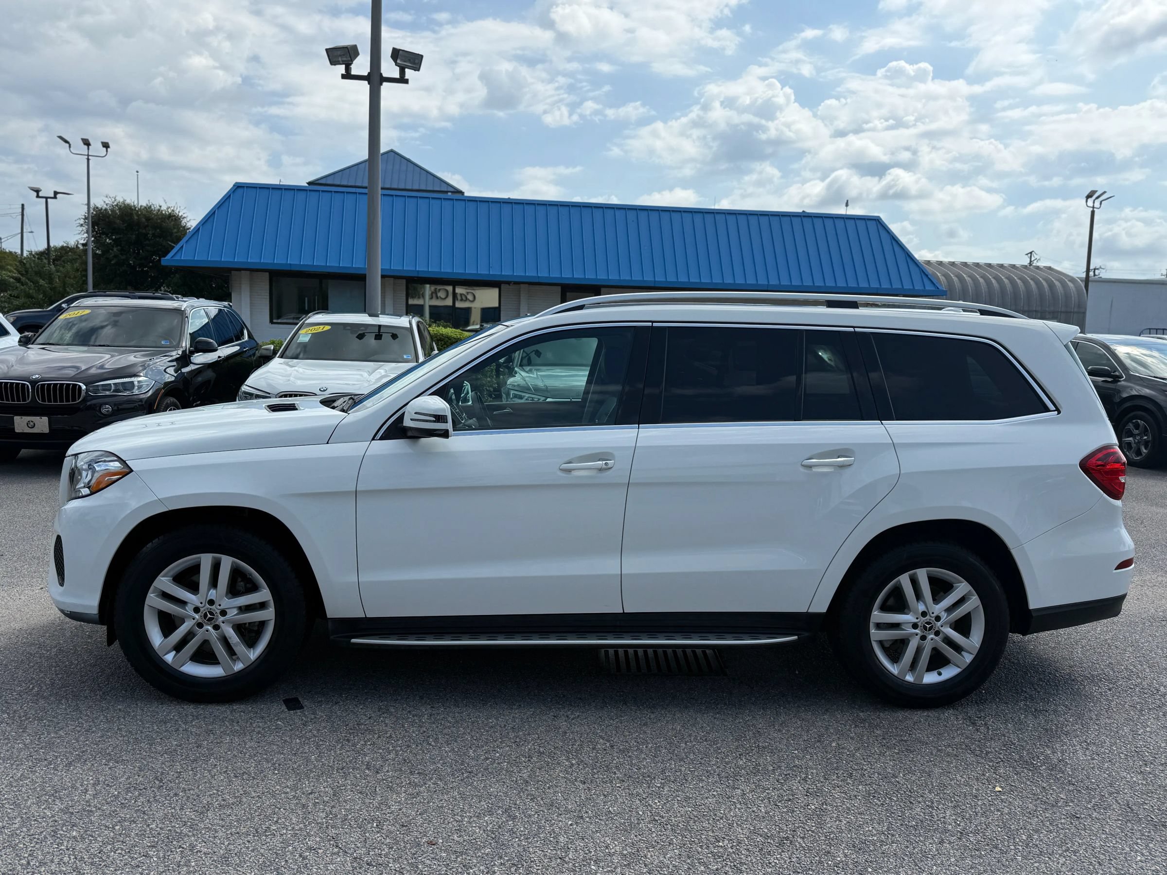 Used 2019 Mercedes-Benz GLS 450 4MATIC image 3