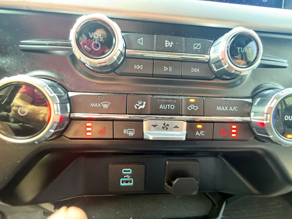 Used 2023 Ford F150 XLT w/ Equipment Group 302A High AWD/4WD image 33