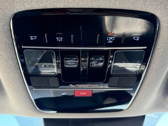 Used 2025 Hyundai Santa Fe Limited AWD/4WD image 27