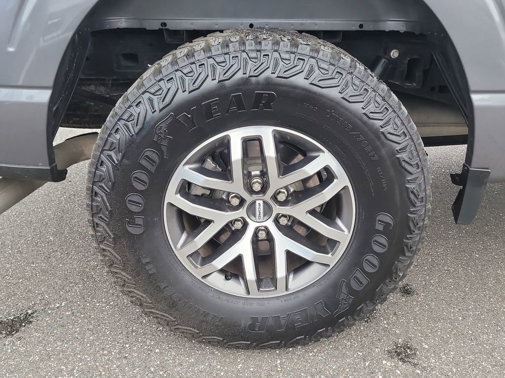 Used 2023 Ford F150 XLT image 5