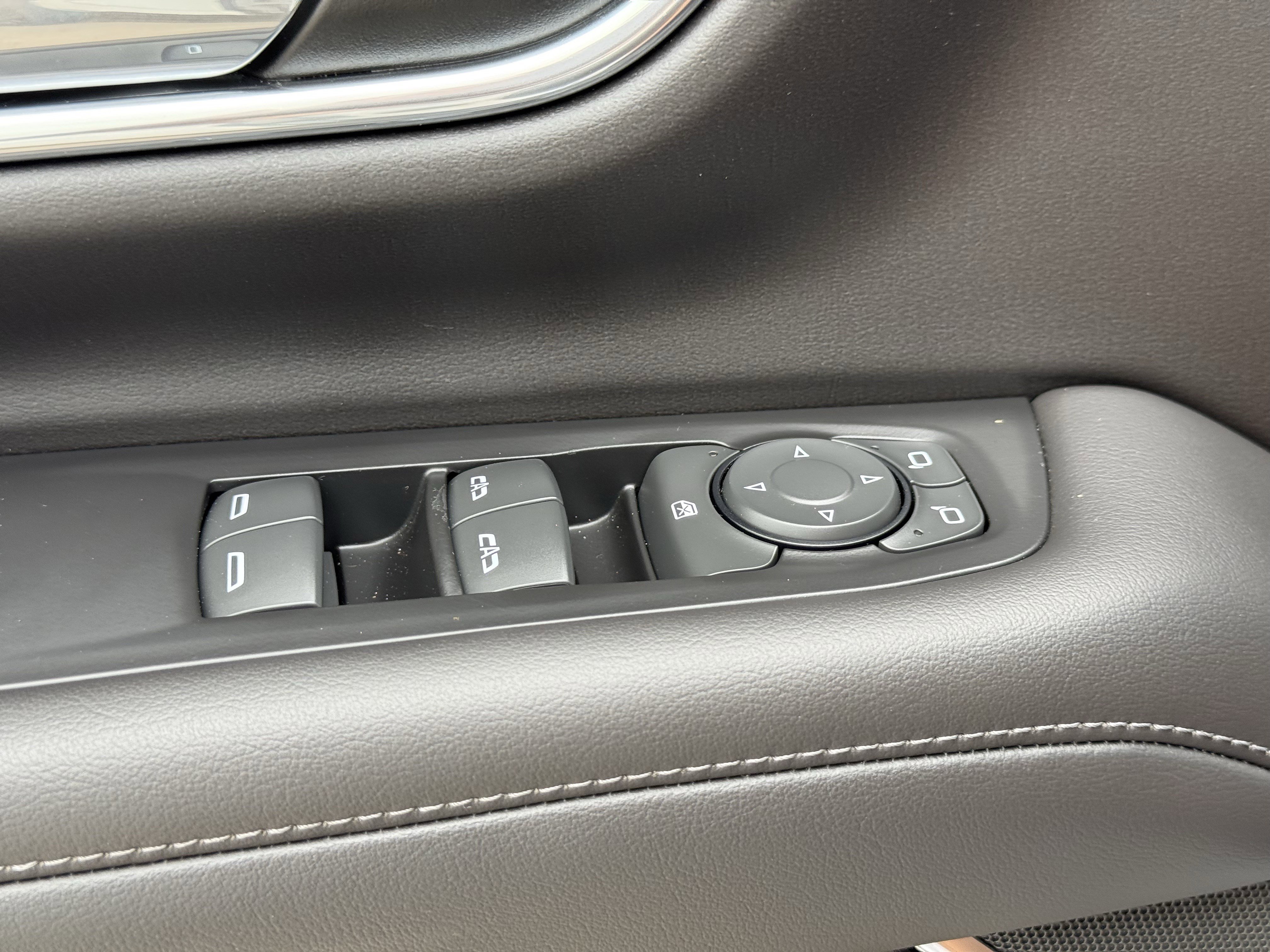 Used 2021 Chevrolet Tahoe 2WD w/ Remote Keyless Entry Package image 26