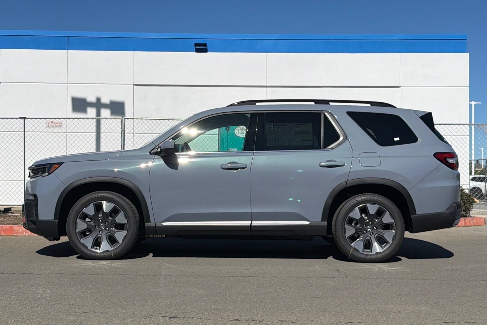 New 2026 Honda Pilot Touring image 6