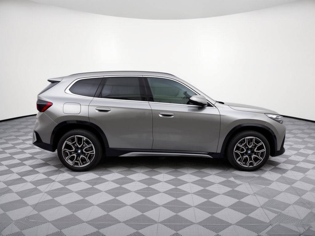 Used 2023 BMW X1 xDrive28i w/ Convenience Package AWD/4WD image 8