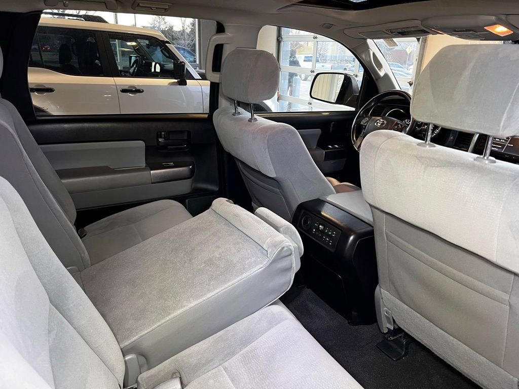 Used 2022 Toyota Sequoia SR5 image 59
