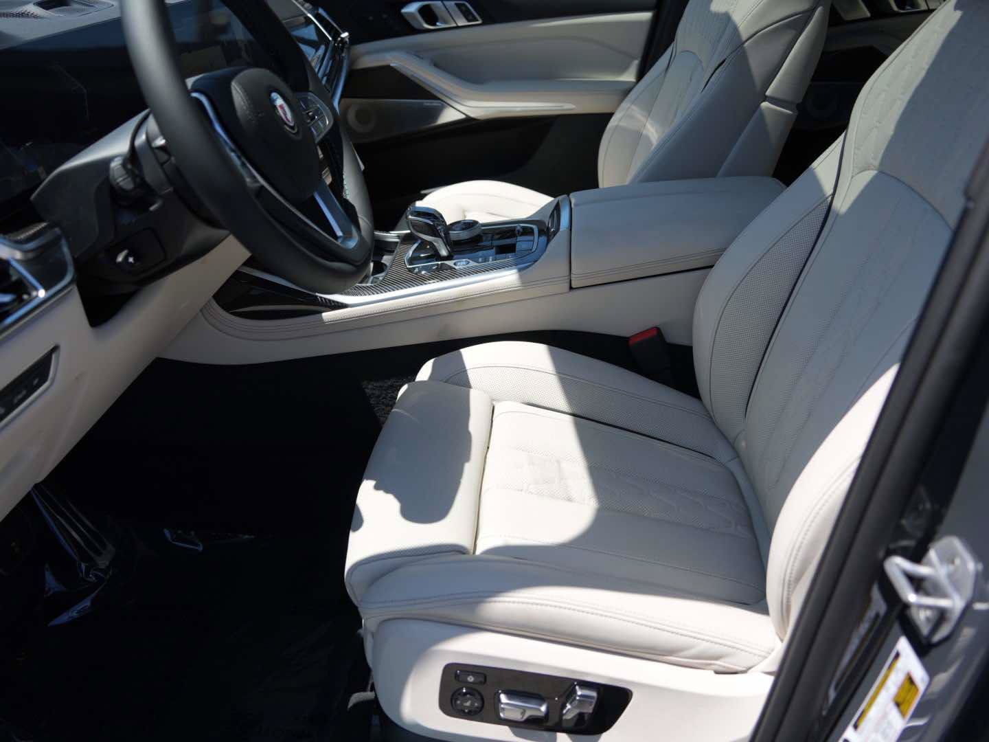 New 2026 BMW ALPINA XB7 AWD/4WD image 19