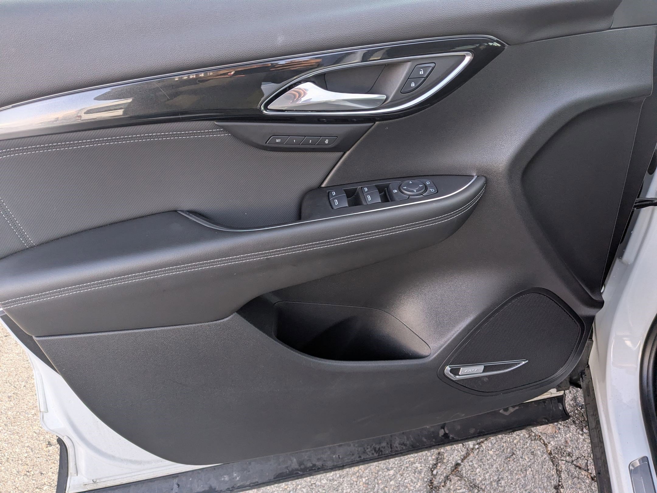 Used 2024 Buick Envision Preferred image 14