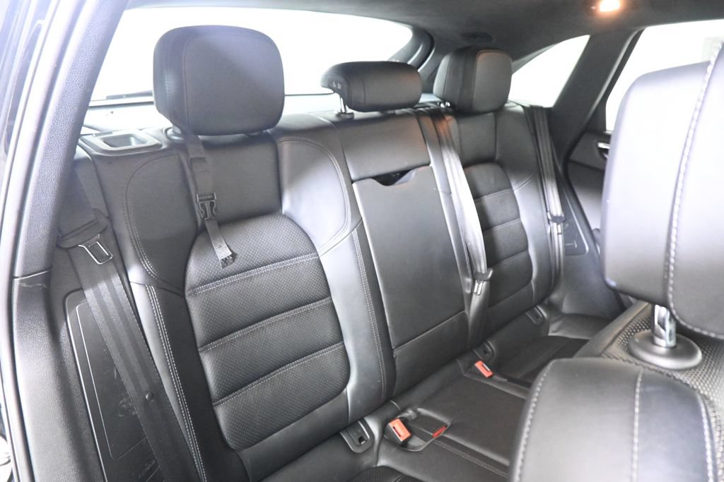 Used 2015 Porsche Macan Turbo AWD/4WD image 35