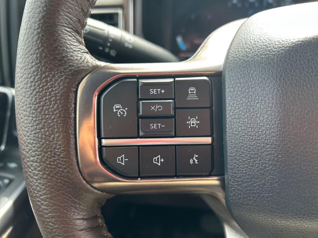Used 2024 Ford F350 King Ranch w/ FX4 Off-Road Package AWD/4WD image 31