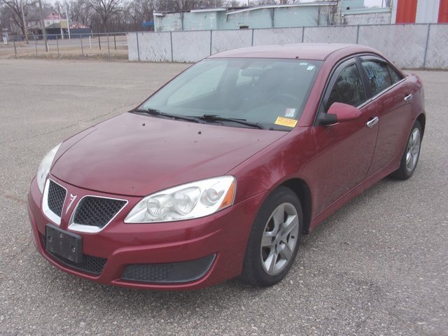 Used 2010 Pontiac G6 Sedan image 3