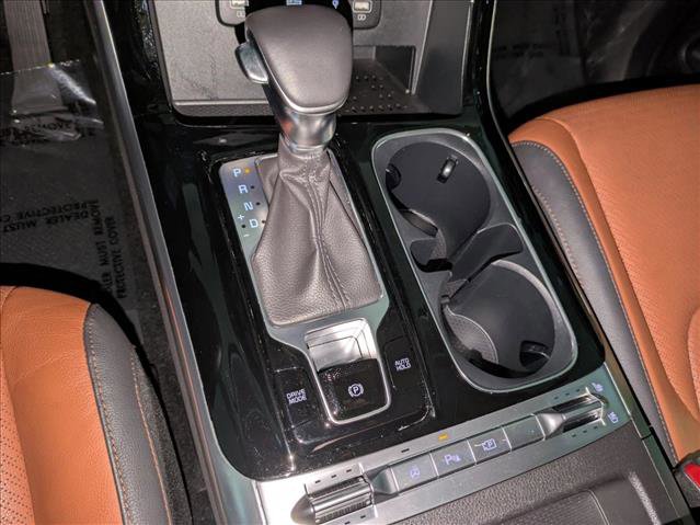 Used 2023 Kia Carnival SX Prestige image 12