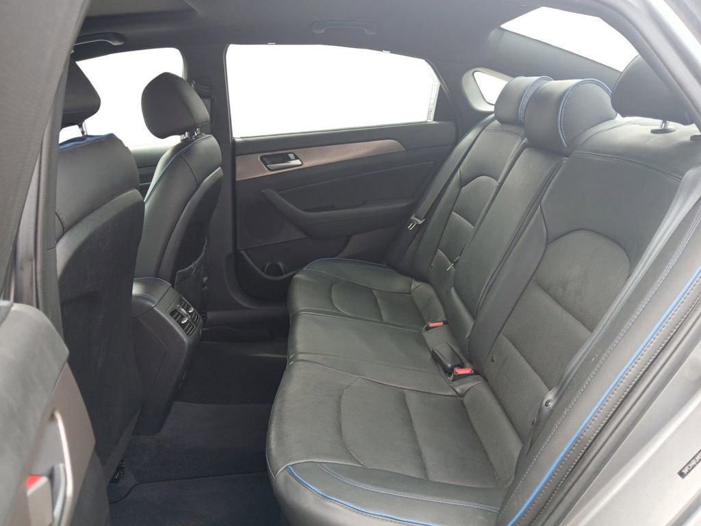 Used 2018 Hyundai Sonata Limited FWD image 13