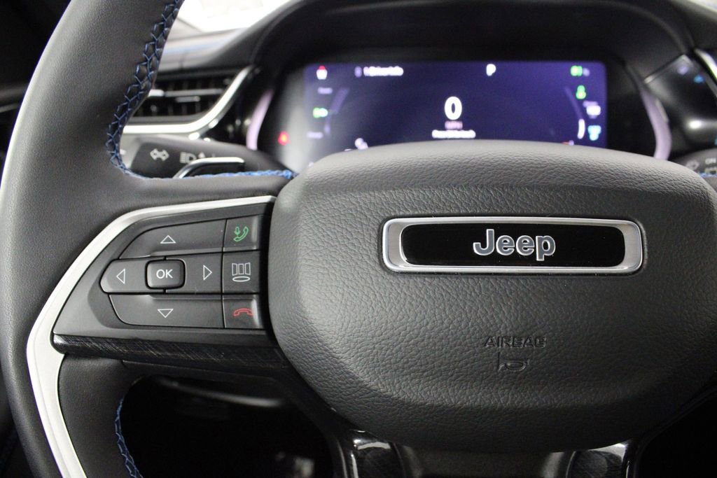 Used 2022 Jeep Grand Cherokee Trailhawk w/ Advanced Protech Group II image 27