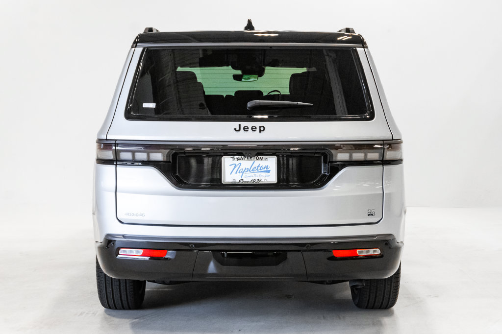 New 2026 Jeep Grand Wagoneer 4WD image 36