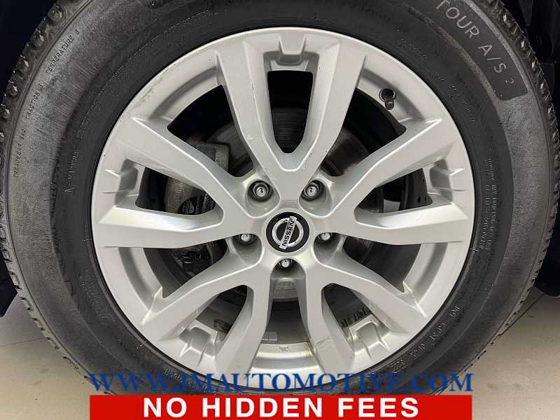 Used 2018 Nissan Rogue SV AWD/4WD image 9