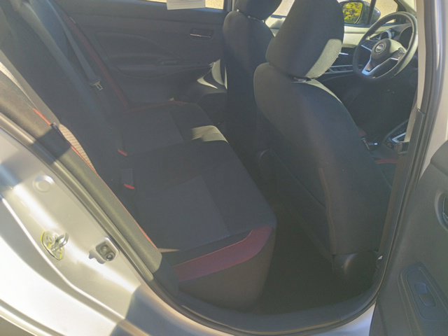 Used 2024 Nissan Versa SR FWD image 17
