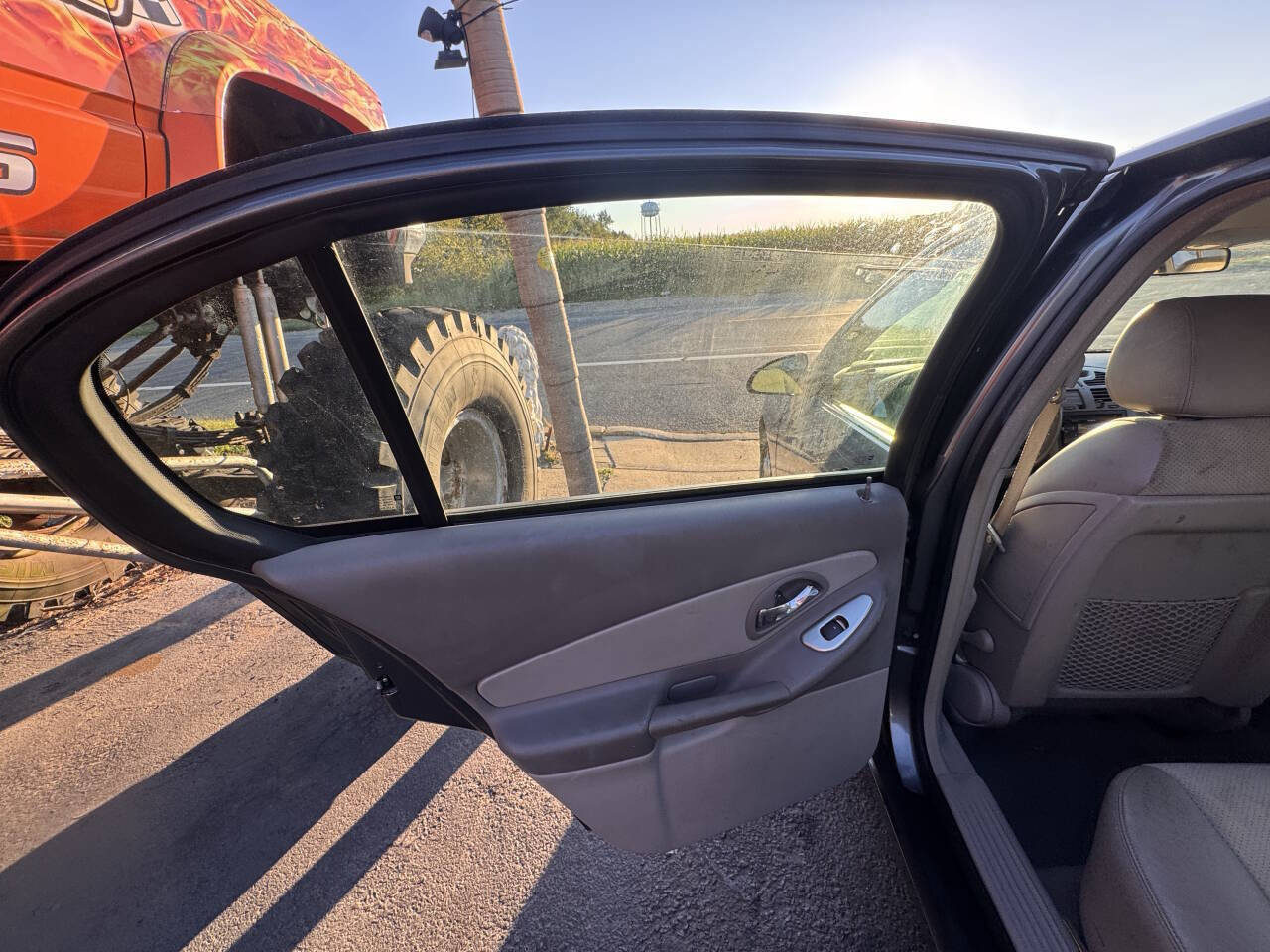 Used 2005 Chevrolet Malibu LT image 11