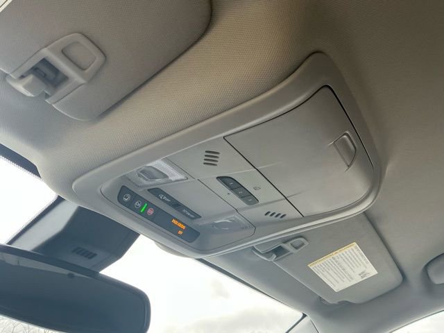 Used 2019 Chevrolet Equinox Premier image 30