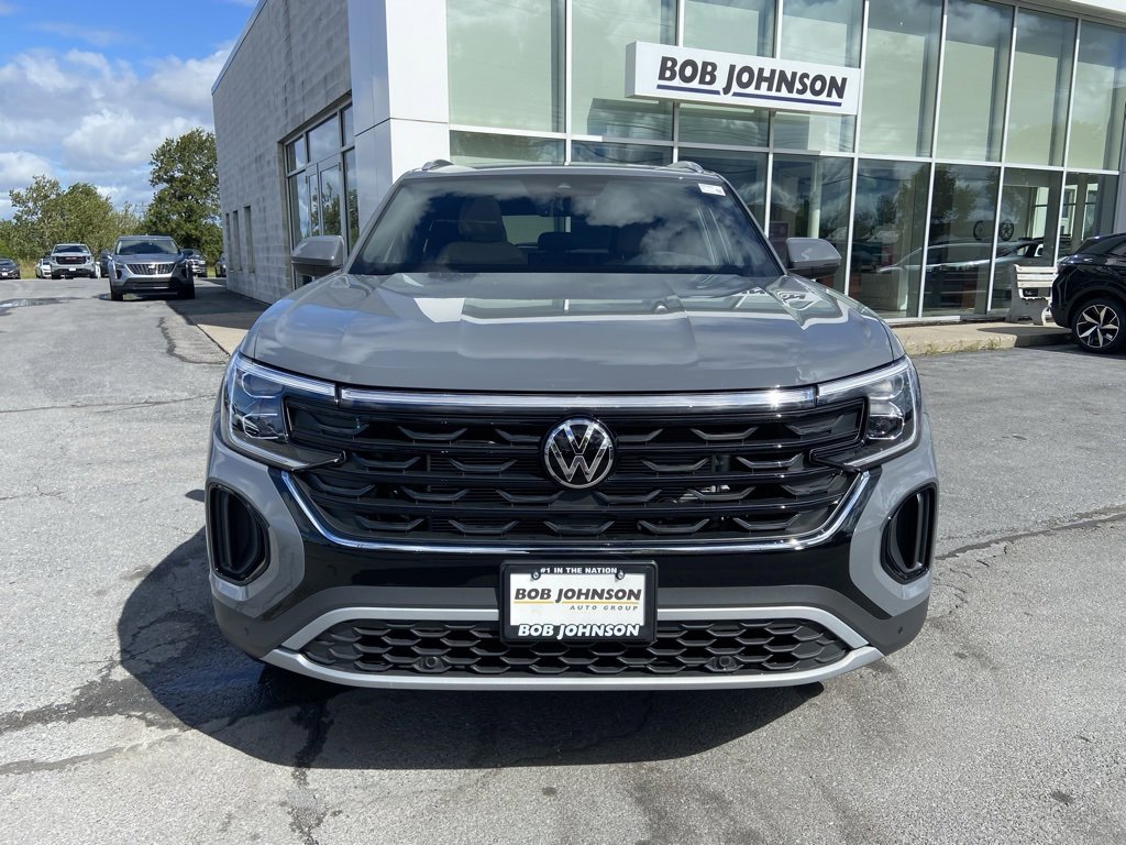 New 2026 Volkswagen Atlas Cross Sport SE image 2