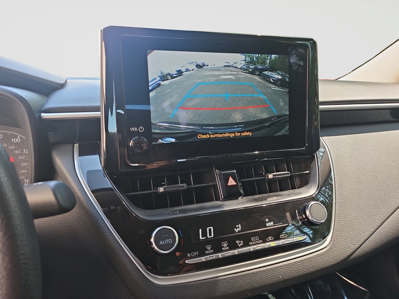Used 2024 Toyota Corolla LE FWD image 28