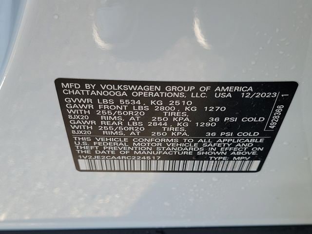 Certified 2024 Volkswagen Atlas Cross Sport SE FWD image 30