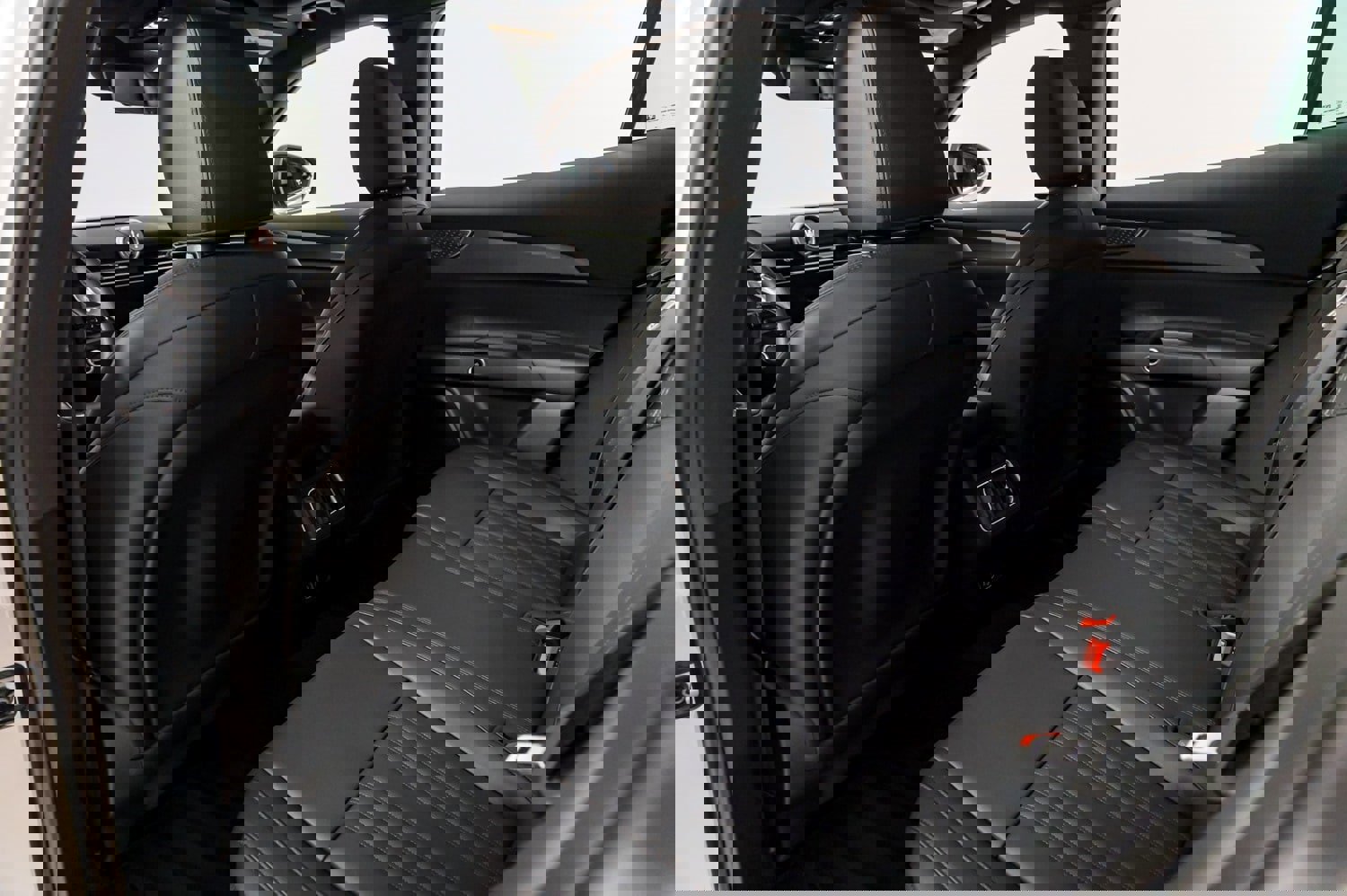 Used 2024 Maserati Grecale GT image 20