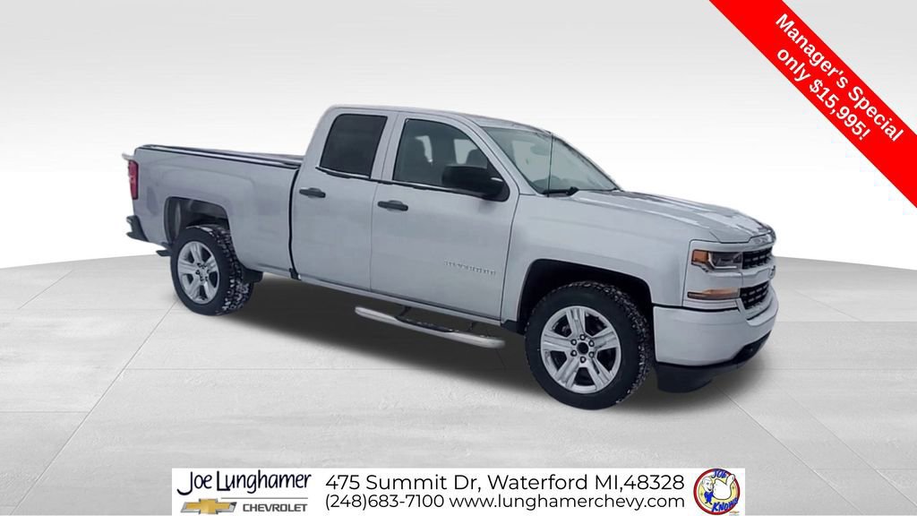 Used 2018 Chevrolet Silverado 1500 Custom w/ Custom Value Package image 2