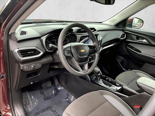 Certified 2023 Chevrolet TrailBlazer LT w/ Convenience Package image 11