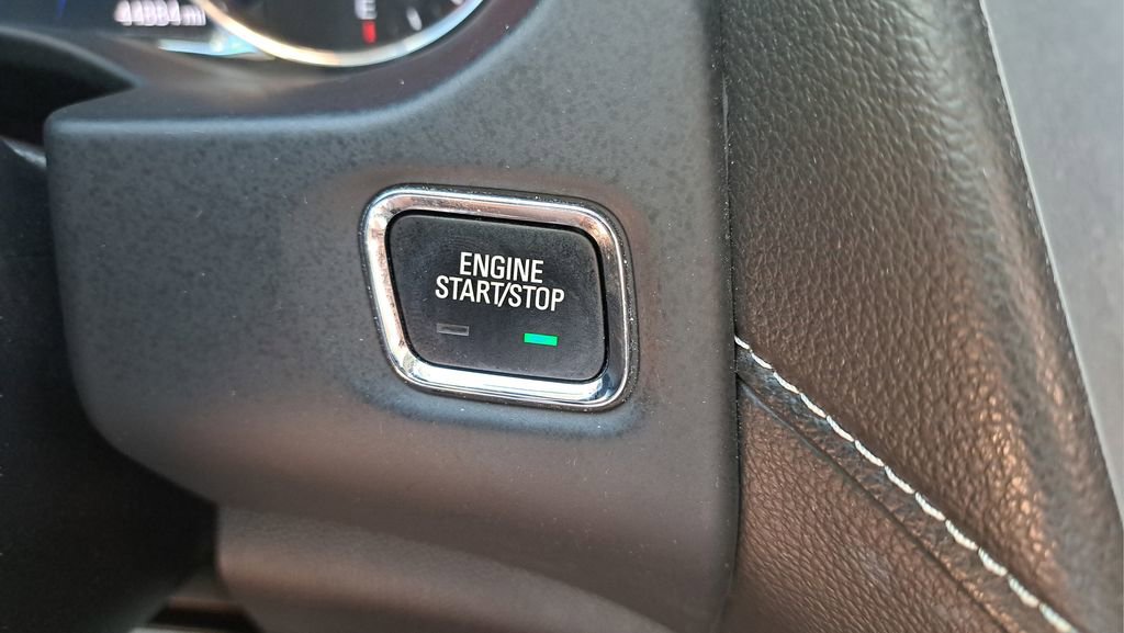 Used 2022 GMC Acadia SLT w/ Technology Package image 27