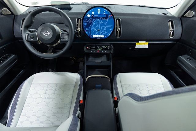 Certified 2025 MINI Cooper Countryman S image 23