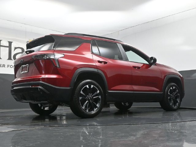 New 2027 Chevrolet Equinox RS w/ Safety and Technology Package FWD image 11