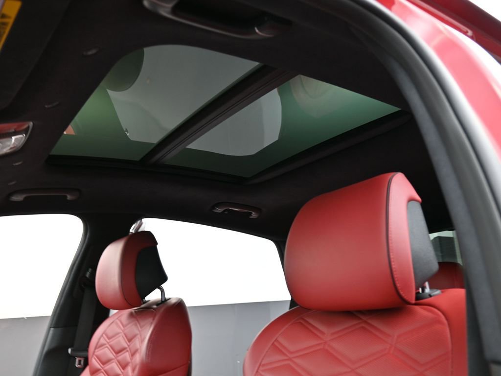 Used 2025 Genesis GV80 3.5T e-SC image 15