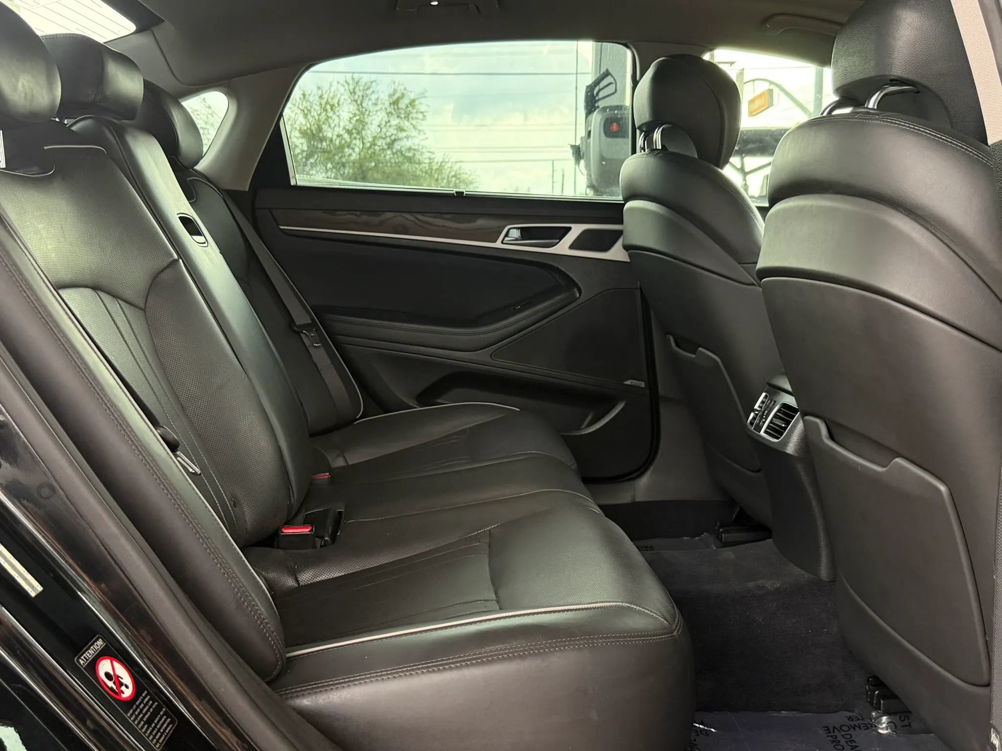 Used 2015 Hyundai Genesis 5.0 RWD image 13