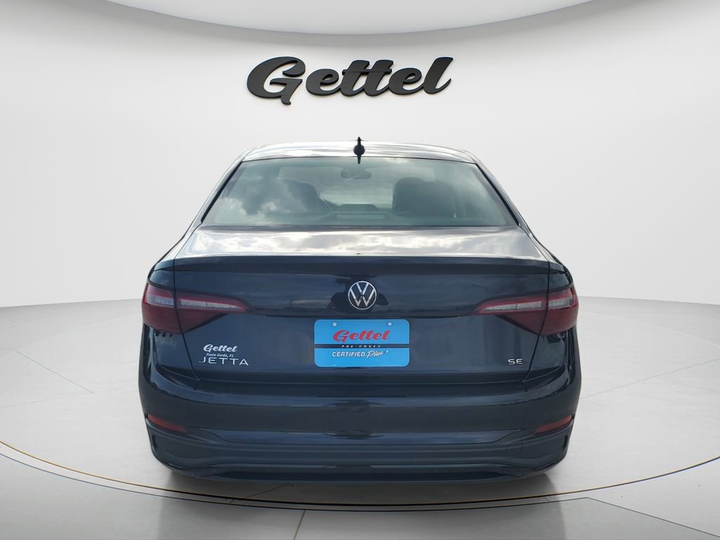 Used 2024 Volkswagen Jetta SE FWD image 6