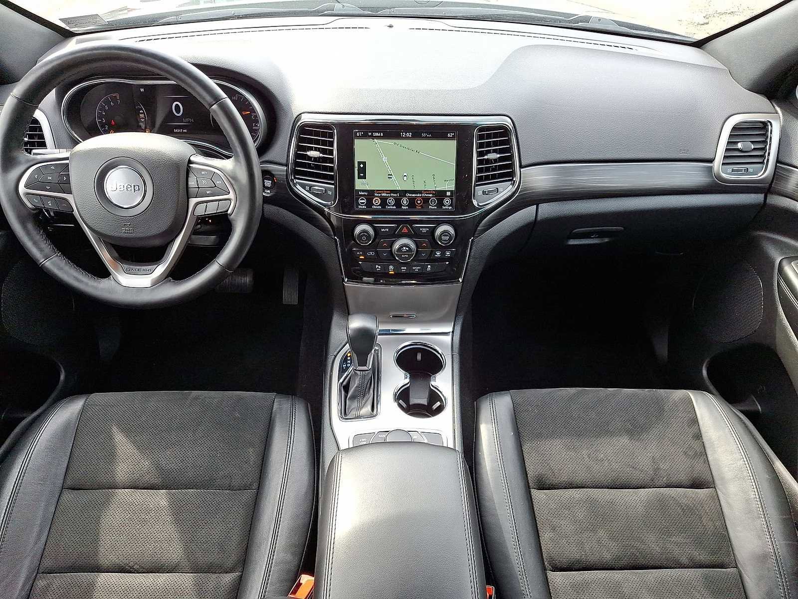 Used 2022 Jeep Grand Cherokee Laredo X image 11