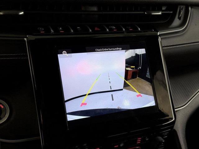 Certified 2024 Jeep Grand Cherokee Altitude image 31