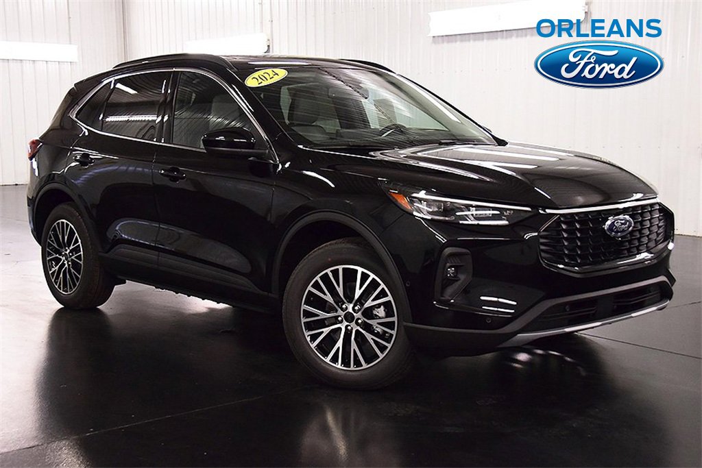 New 2024 Ford Escape SE w/ PHEV Premium Package