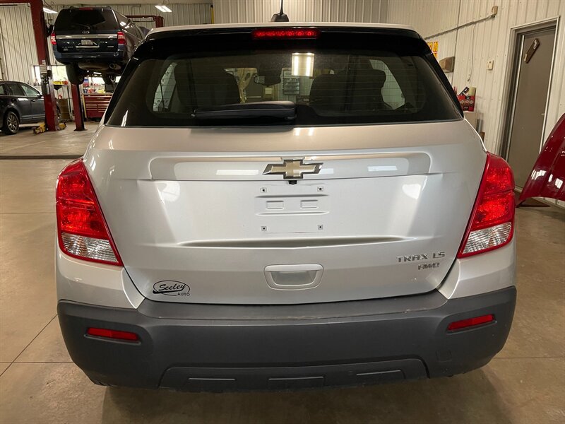 Used 2016 Chevrolet Trax LS AWD/4WD image 22