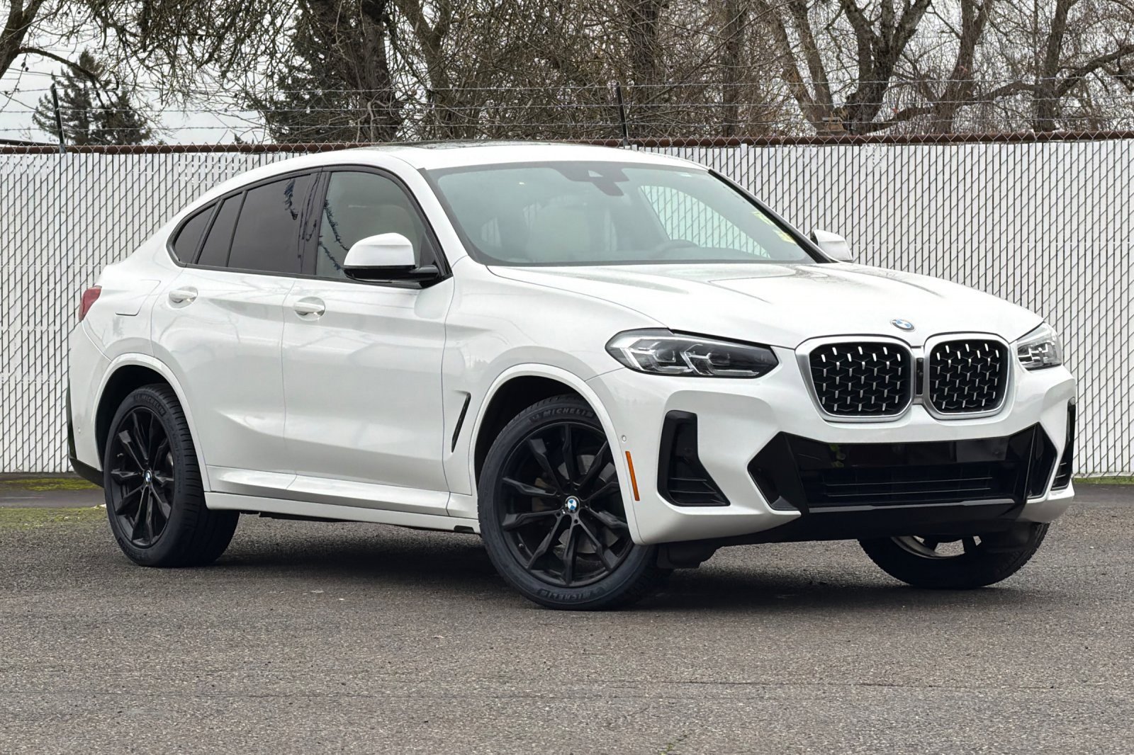 Used 2022 BMW X4 xDrive30i w/ M Sport Package 2 image 2