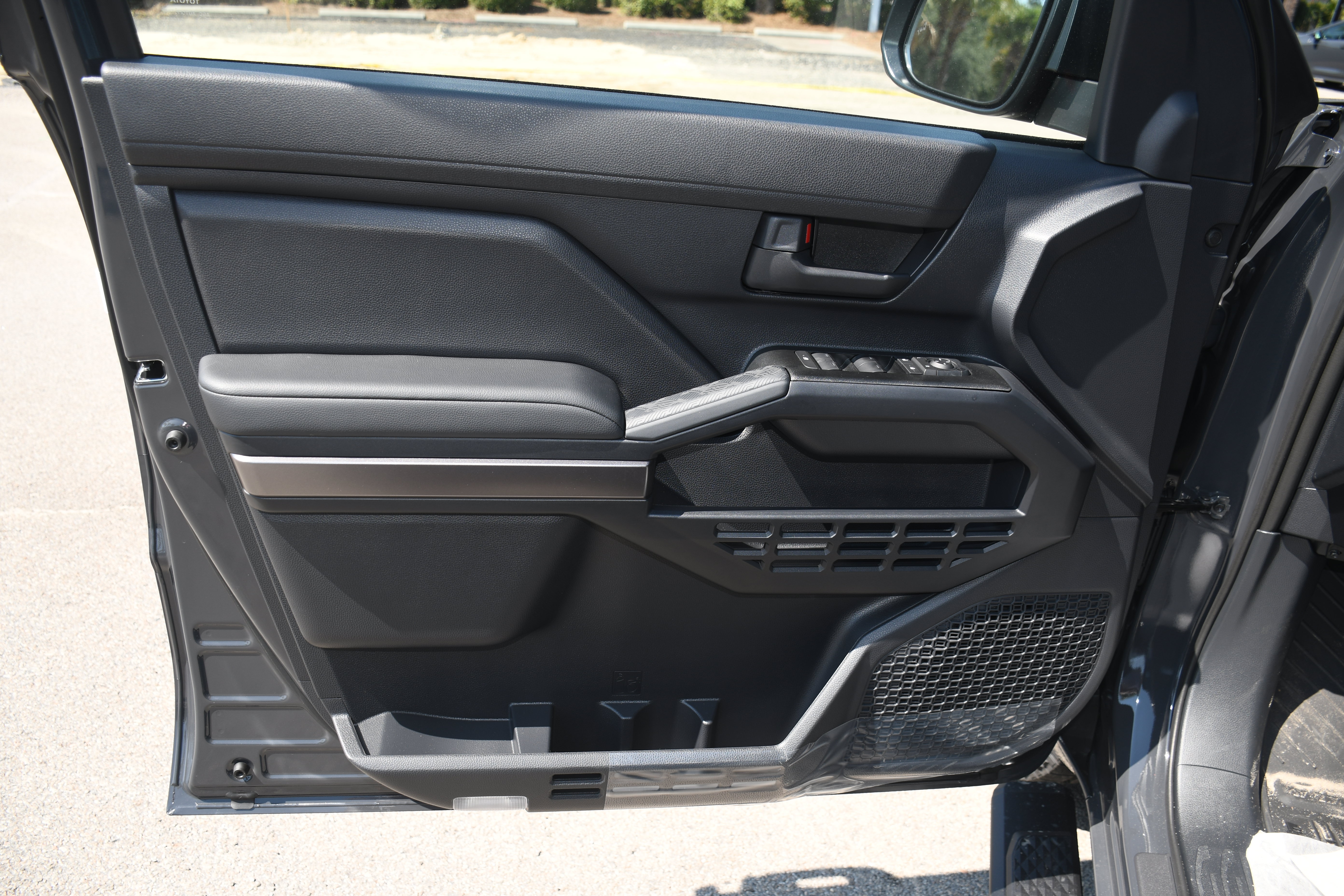 New 2026 Toyota 4Runner SR5 AWD/4WD image 5