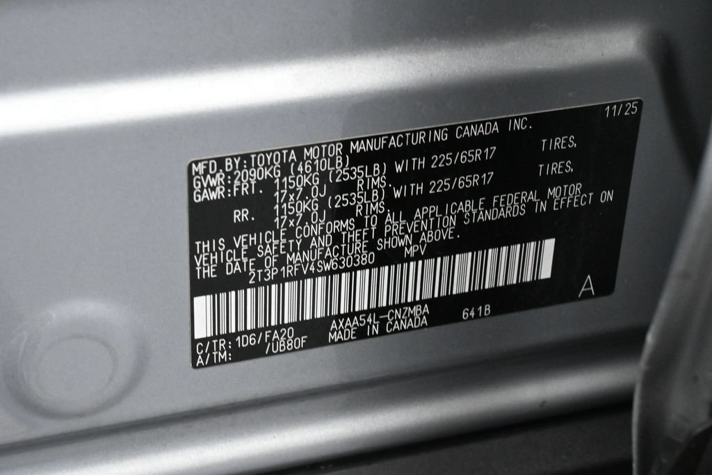Used 2025 Toyota RAV4 XLE AWD/4WD image 17